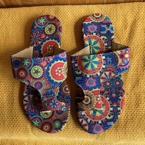 Flower 🌺 power multi-color fabric sandals